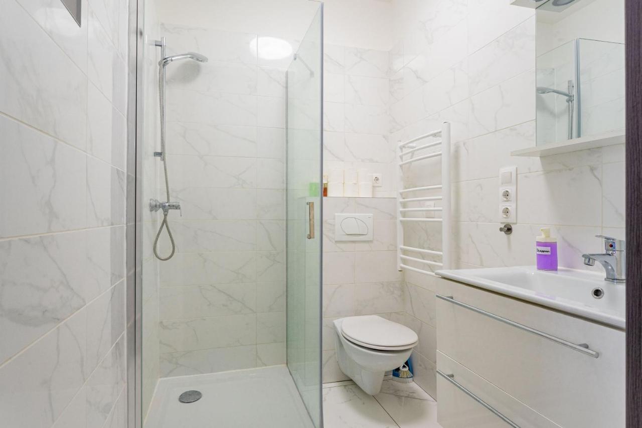 Modernized Condo At Kiraly 51 Будапеща Екстериор снимка