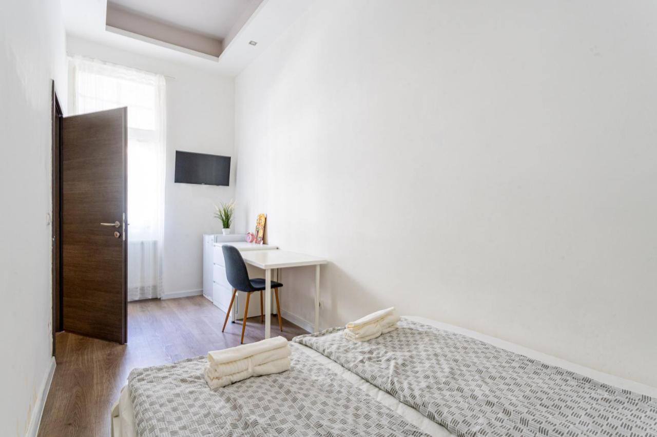 Modernized Condo At Kiraly 51 Будапеща Екстериор снимка