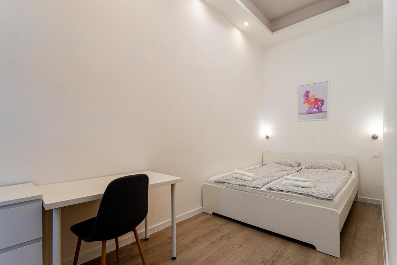 Modernized Condo At Kiraly 51 Будапеща Екстериор снимка